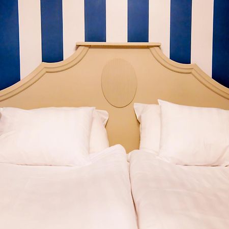 Park Hotel Linkoeping Fawlty Towers מראה חיצוני תמונה
